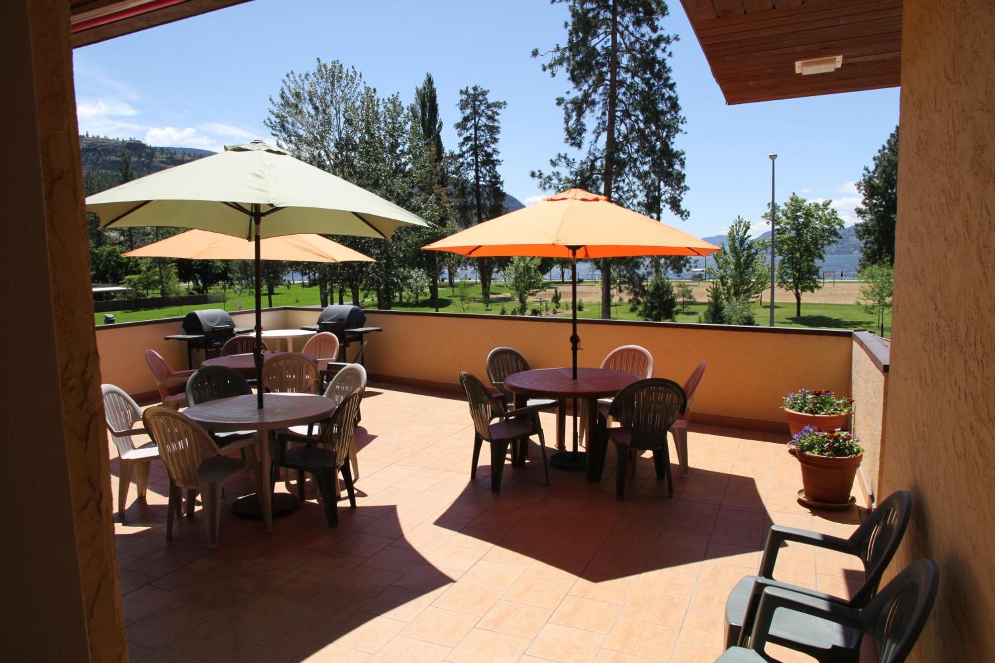 Waterfront Inn Pentiction Zewnętrze zdjęcie